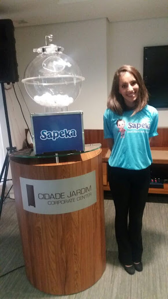 Dinâmica de equipe conduzida durante o evento Ontex 2017